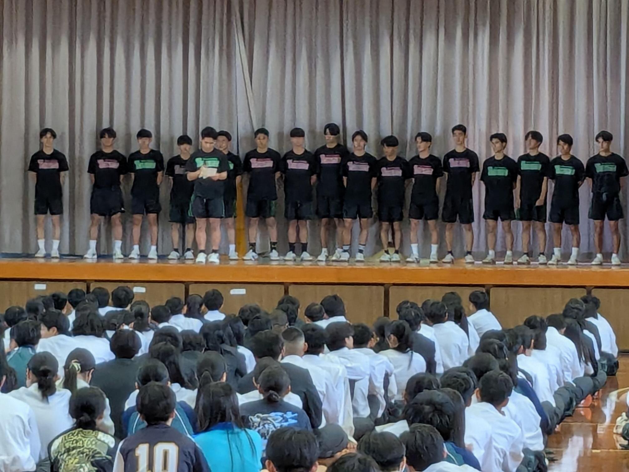 沖縄県立与勝高等学校